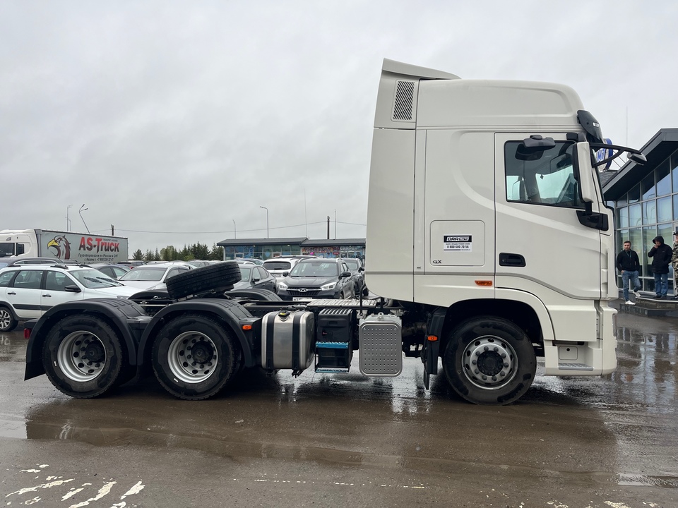 DongFeng EQ4252, 2023 год, 10 800 000 рублей, 8 фотография