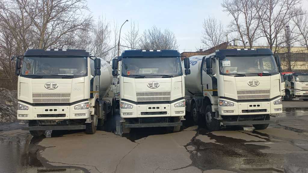 FAW CA5252, 2023 год, 10 000 000 рублей, 2 фотография