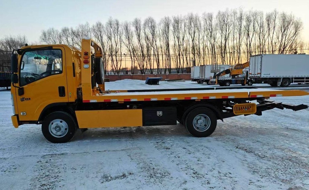 Isuzu Elf (N-series), 2024 год, 4 990 000 рублей, 4 фотография