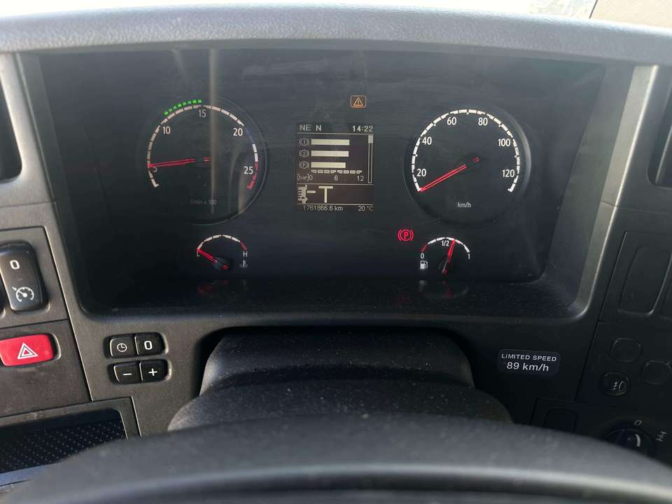 Scania R-Series, 2015 год, 3 950 000 рублей, 13 фотография