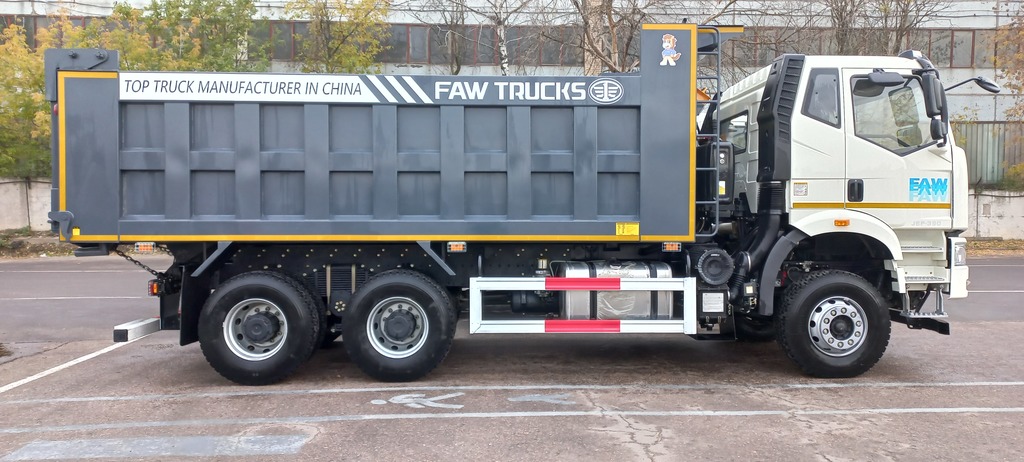 FAW J6 CA3250, 2023 год, 7 650 000 рублей, 6 фотография
