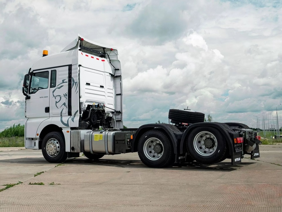 Sinotruk Hania (Howo) 6x2, 2024 год, 9 250 000 рублей, 3 фотография