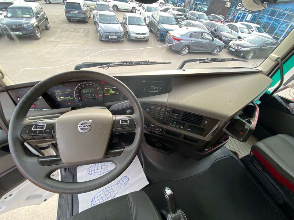 Volvo FH, 2017 год, 6 825 000 рублей, 10 фотография
