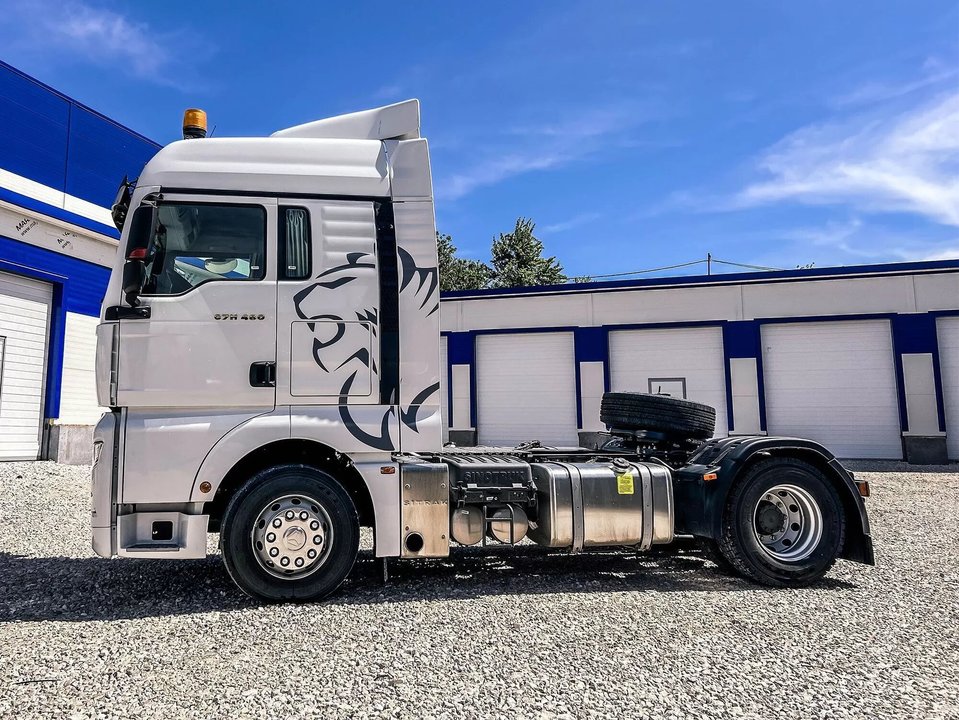 Sinotruk Hania (Howo) 4x2, 2024 год, 7 700 000 рублей, 2 фотография