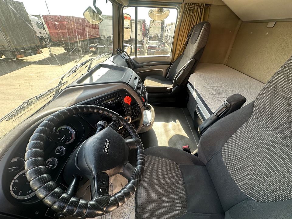 DAF XF 105, 2017 год, 3 980 000 рублей, 13 фотография