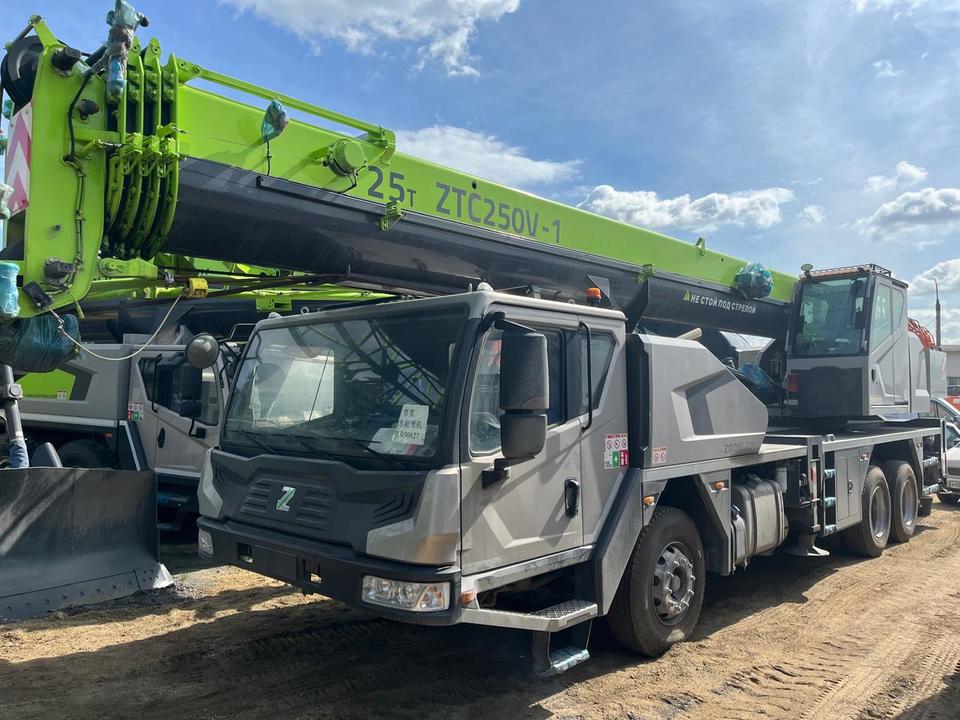 Zoomlion QY25V, 2024 год, 13 500 000 рублей, 1 фотография
