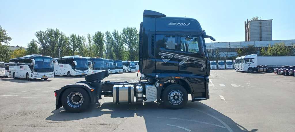 FAW J6 CA4180, 2024 год, 8 700 000 рублей, 4 фотография