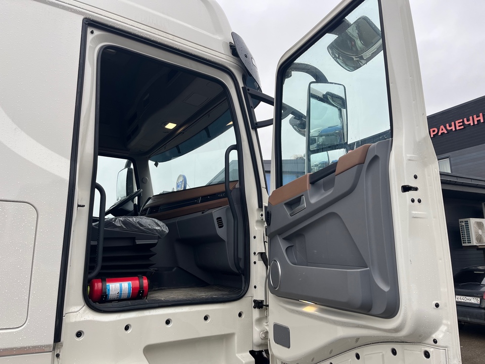 DongFeng EQ4252, 2023 год, 10 500 000 рублей, 17 фотография
