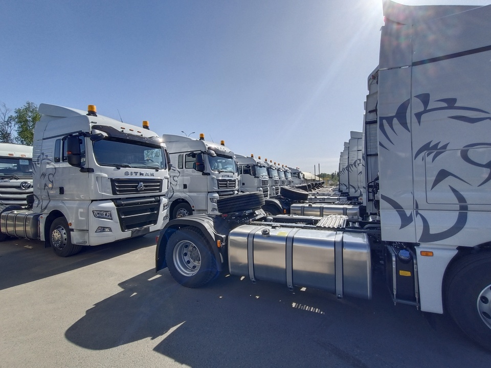 Sinotruk Hania (Howo) 4x2, 2024 год, 7 300 000 рублей, 7 фотография