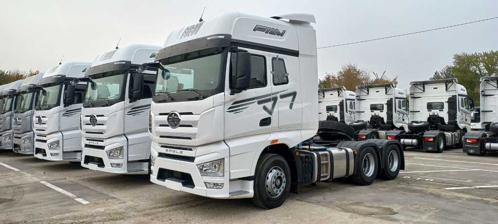 FAW J6 CA4250, 2024 год, 9 900 000 рублей, 1 фотография