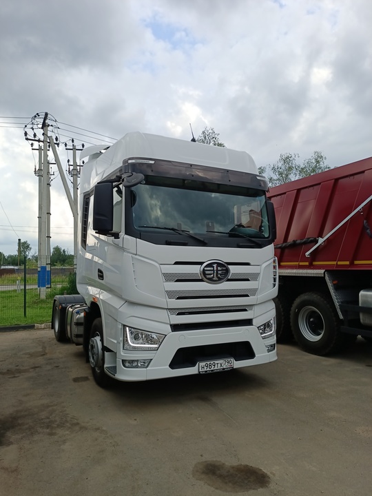FAW J6 CA4250, 7 300 000 рублей, 2 фотография