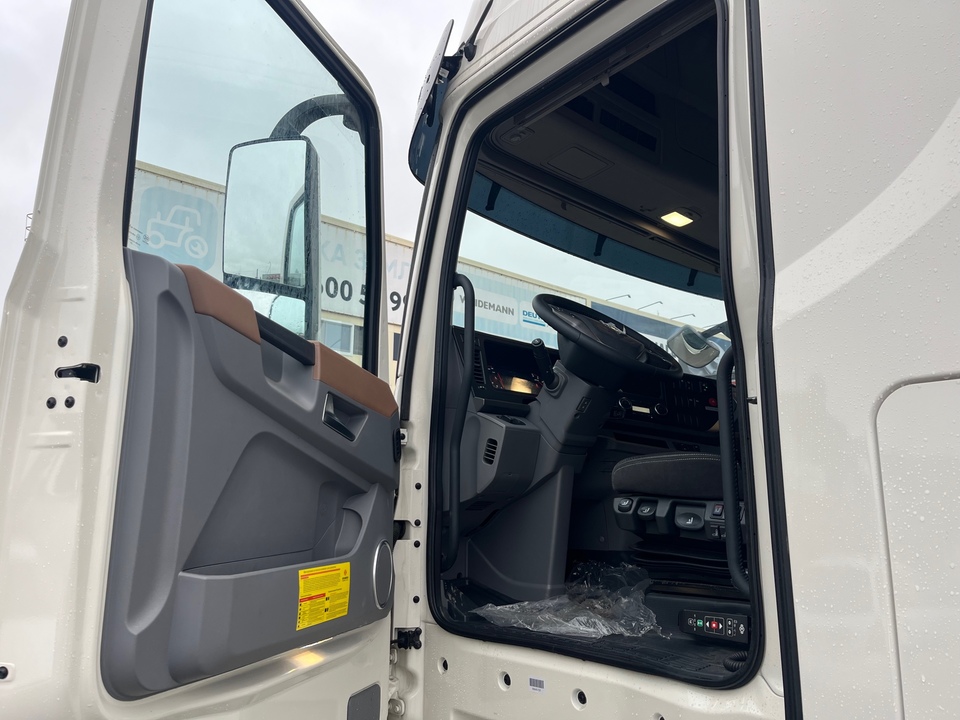 DongFeng EQ4252, 2023 год, 10 900 000 рублей, 16 фотография