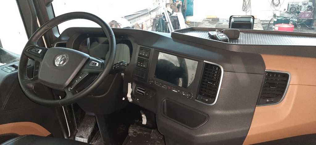 Shacman (Shaanxi) SX4188, 2024 год, 10 780 000 рублей, 2 фотография