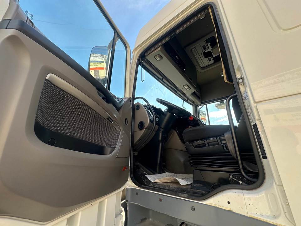 DAF XF 105, 2017 год, 3 690 000 рублей, 11 фотография