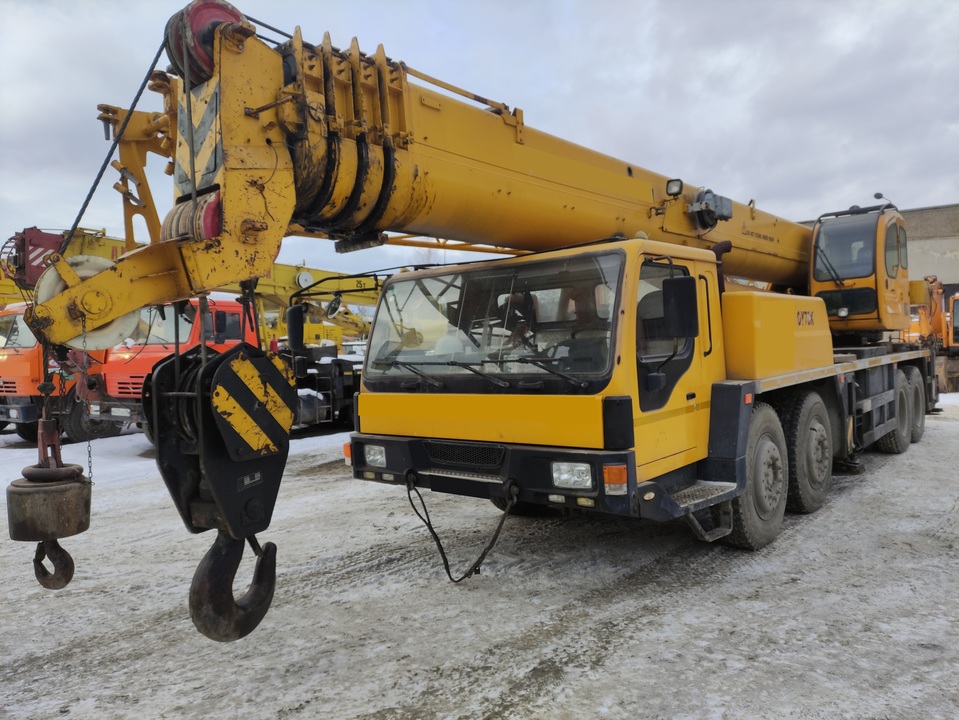 XCMG QY-70K, 2008 год, 8 000 000 рублей, 4 фотография