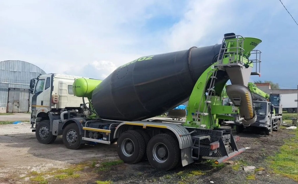 FAW CA5252, 2024 год, 8 800 000 рублей, 2 фотография