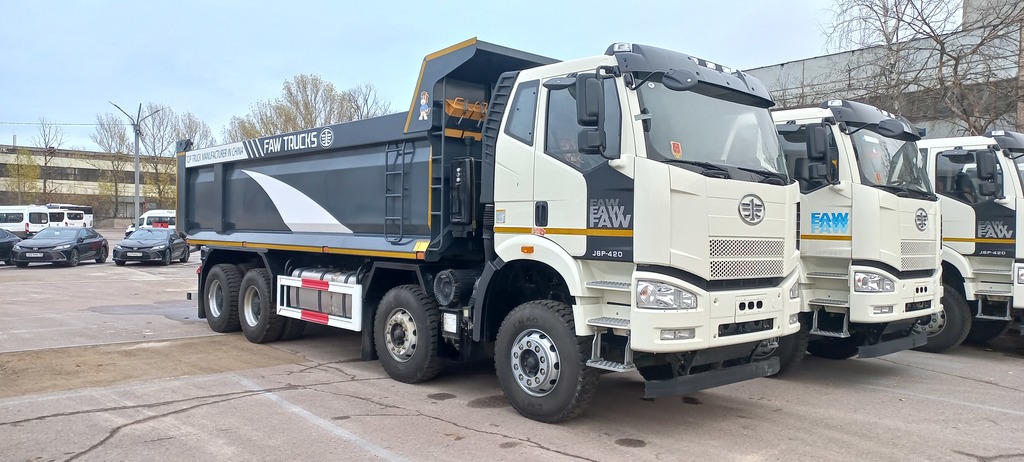 FAW J6 CA3310, 2023 год, 8 490 000 рублей, 1 фотография