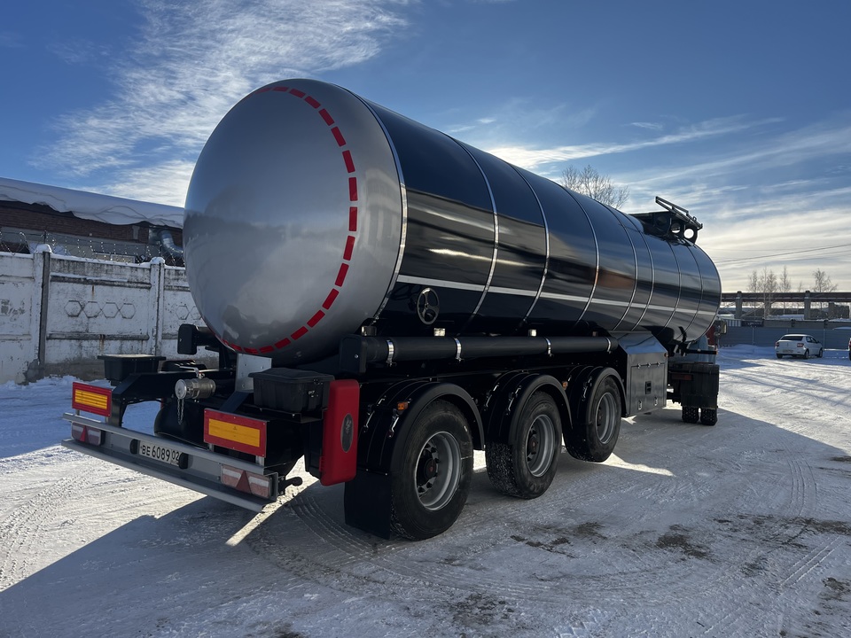 НефАЗ П/п цистерна, 2014 год, 3 100 000 рублей, 2 фотография