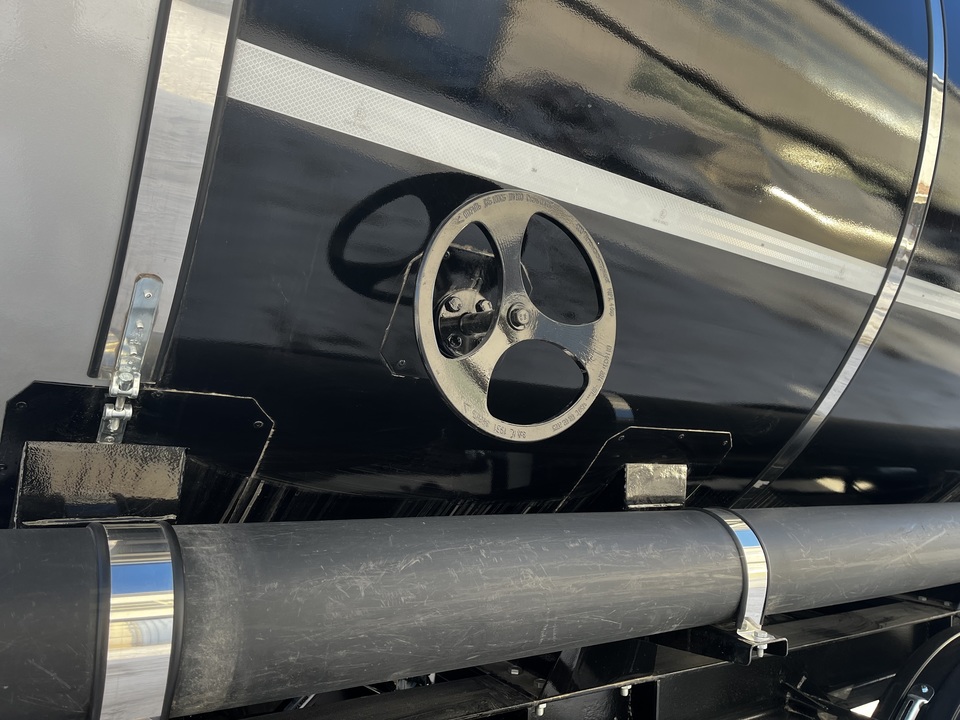 НефАЗ П/п цистерна, 2014 год, 3 100 000 рублей, 6 фотография