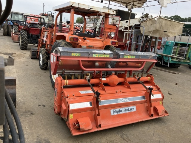 Kubota L1, 2011 год, 1 290 000 рублей, 4 фотография