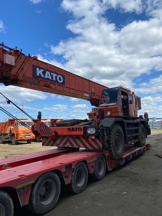 KATO KR, 1988 год, 8 000 000 рублей, 3 фотография
