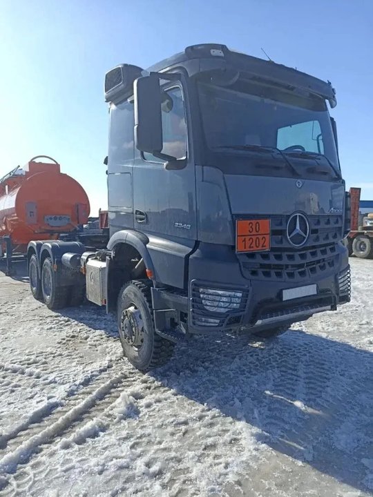 Mercedes-Benz Arocs, 2021 год, 8 999 000 рублей, 3 фотография