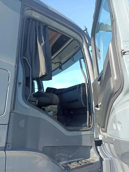 Mercedes-Benz Arocs, 2021 год, 8 999 000 рублей, 13 фотография
