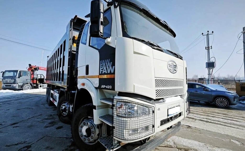 FAW J6 CA3310, 2023 год, 7 800 000 рублей, 3 фотография
