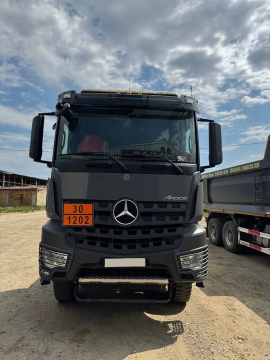 Mercedes-Benz Arocs, 2020 год, 9 500 000 рублей, 5 фотография