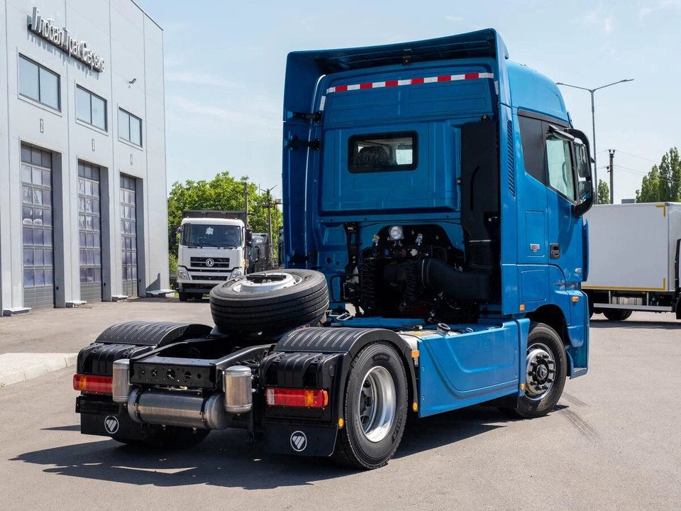 Foton Auman EST A, 2023 год, 5 800 000 рублей, 6 фотография