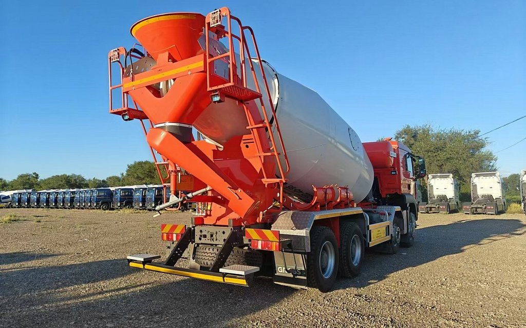Sinotruk Hania (Howo) 6x4, 2024 год, 11 850 000 рублей, 6 фотография