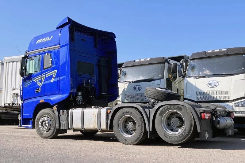 FAW J6 CA4250, 2024 год, 10 400 000 рублей, 3 фотография