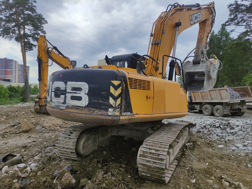 JCB JS205, 2018 год, 6 500 000 рублей, 4 фотография