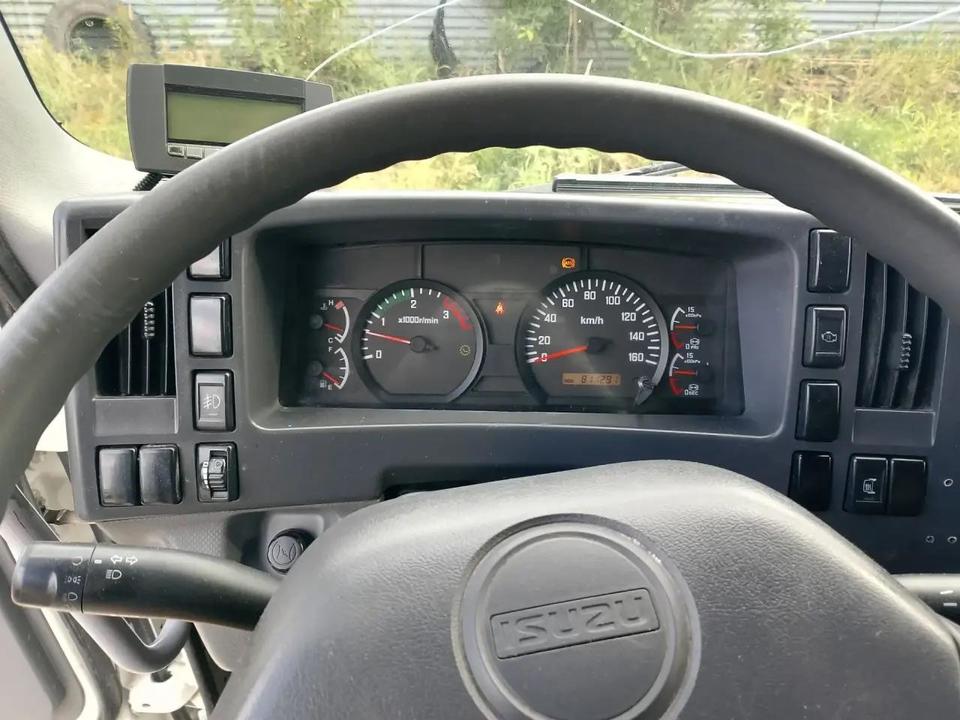 Isuzu Forward (F-Series), 2016 год, 1 700 000 рублей, 7 фотография