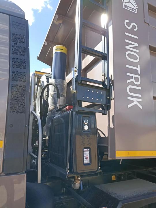 Sinotruk Hania (Howo) 8x4, 2025 год, 12 500 000 рублей, 4 фотография