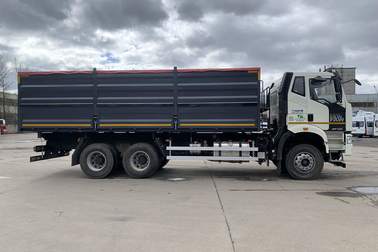 FAW J6 CA3250, 2024 год, 9 750 000 рублей, 1 фотография