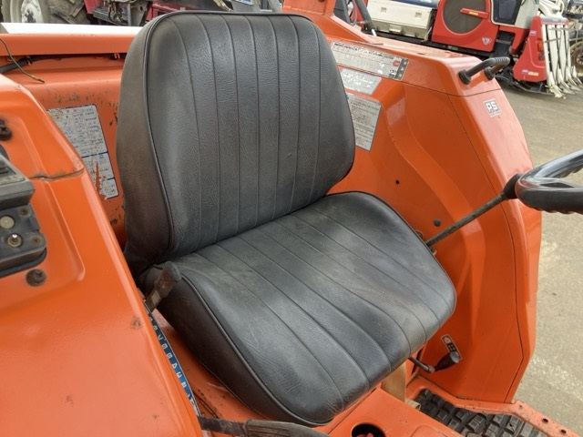 Kubota L1, 2011 год, 1 290 000 рублей, 9 фотография
