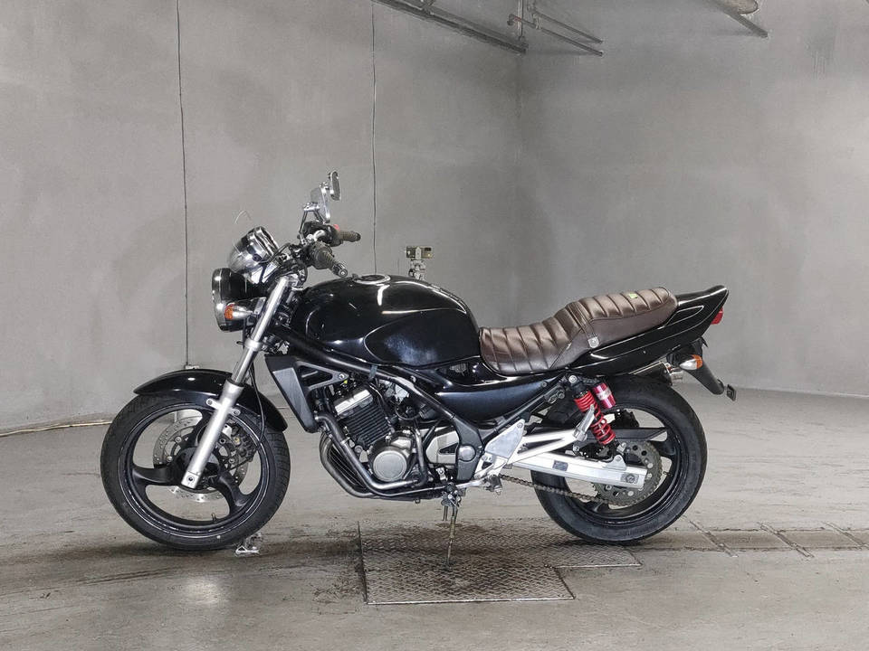 Kawasaki ZR250 Balius, 2006 год, 430 000 рублей, 2 фотография