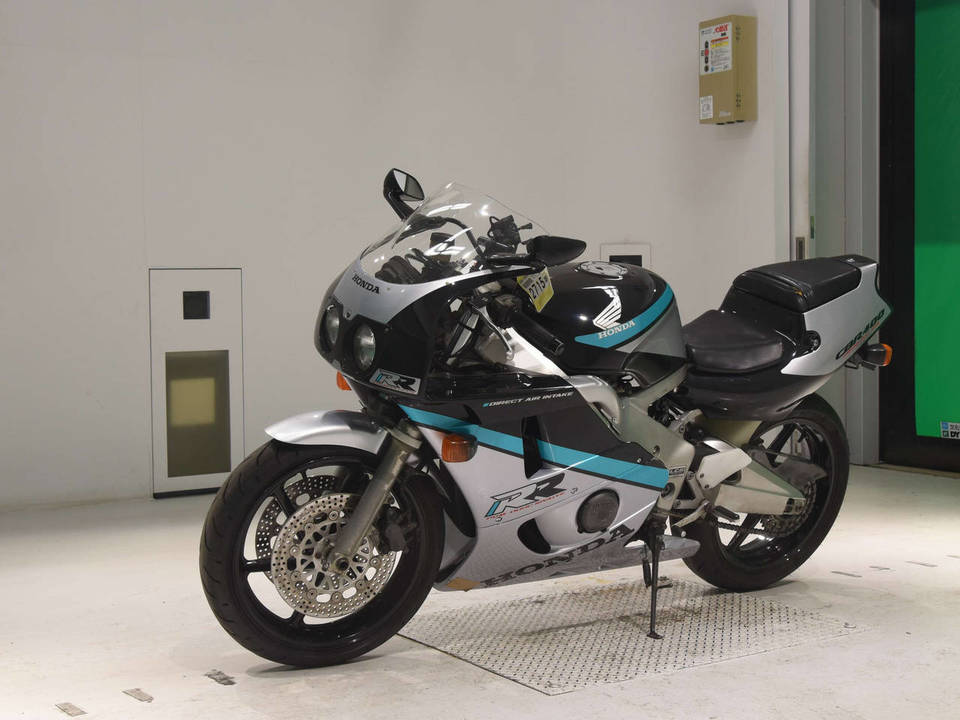 Honda CBR 400RR, 1990 год, 588 000 рублей, 4 фотография