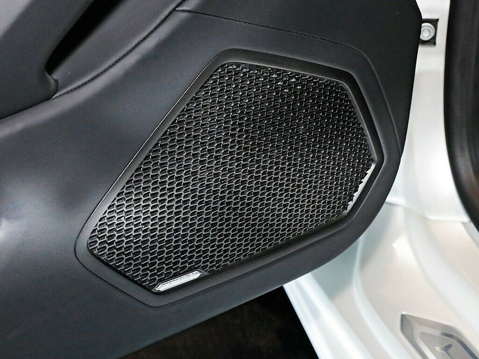 Lamborghini Huracán, 2022 год, 39 778 500 рублей, 64 фотография