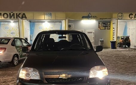 Chevrolet Niva I рестайлинг, 2012 год, 575 000 рублей, 4 фотография