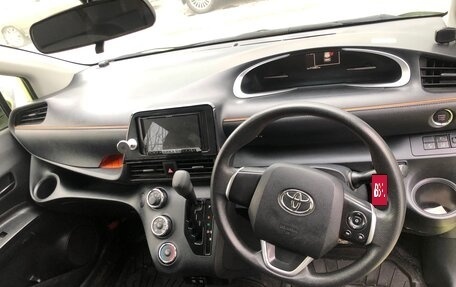 Toyota Sienta II, 2019 год, 1 950 000 рублей, 8 фотография