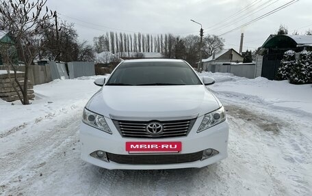 Toyota Camry, 2013 год, 1 999 000 рублей, 2 фотография