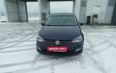 Volkswagen Polo VI (EU Market), 2017 год, 1 200 000 рублей, 2 фотография