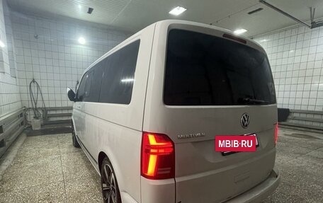 Volkswagen Multivan T6 рестайлинг, 2020 год, 6 500 000 рублей, 6 фотография