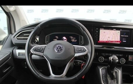 Volkswagen Multivan T6 рестайлинг, 2020 год, 6 500 000 рублей, 10 фотография