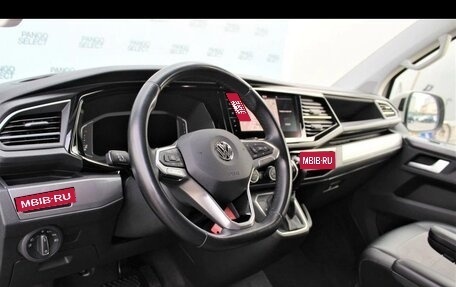 Volkswagen Multivan T6 рестайлинг, 2020 год, 6 500 000 рублей, 19 фотография