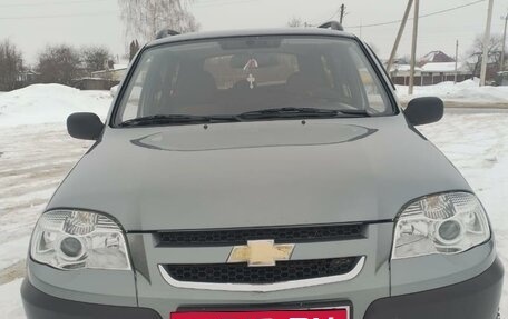 Chevrolet Niva I рестайлинг, 2011 год, 850 000 рублей, 2 фотография