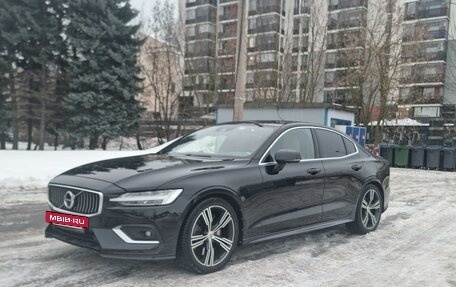 Volvo S60 III, 2020 год, 3 050 000 рублей, 2 фотография