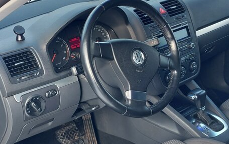 Volkswagen Jetta VI, 2009 год, 709 000 рублей, 4 фотография